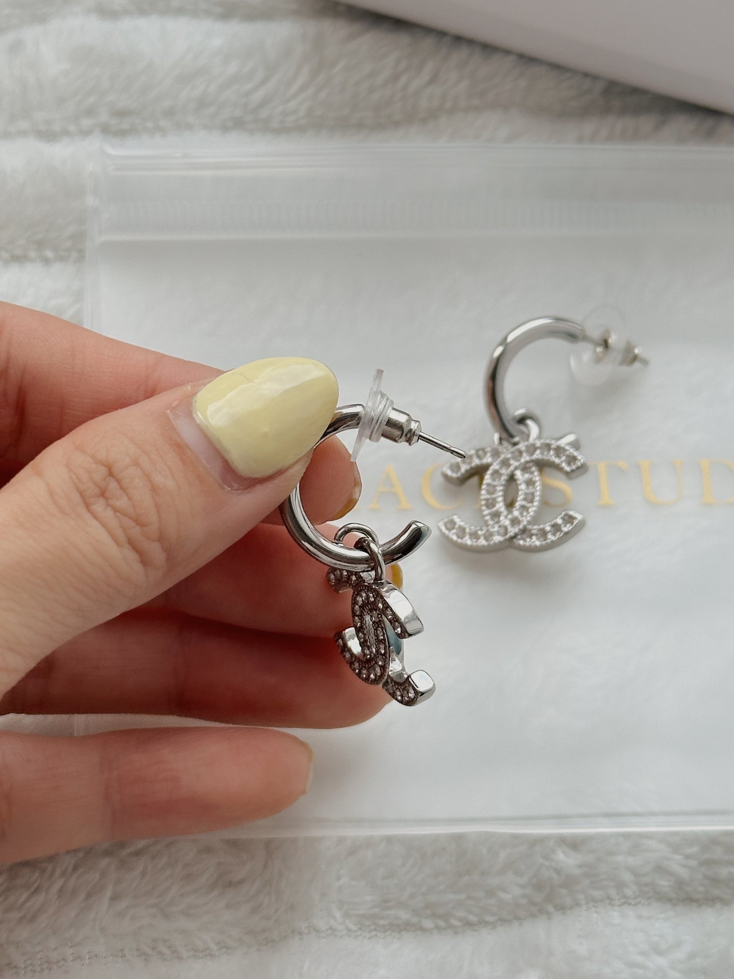 Krystal small hoop earrings