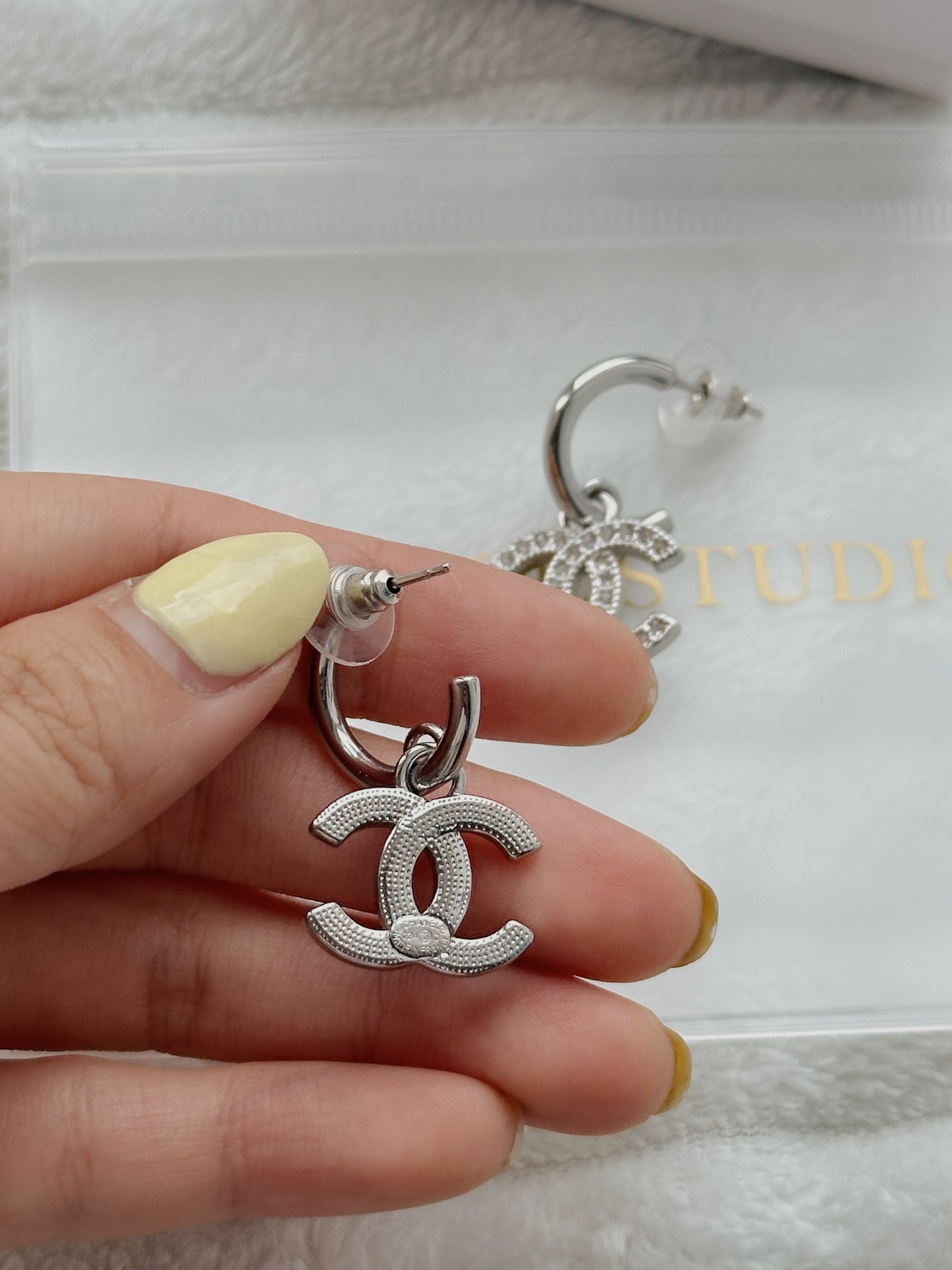 Krystal small hoop earrings