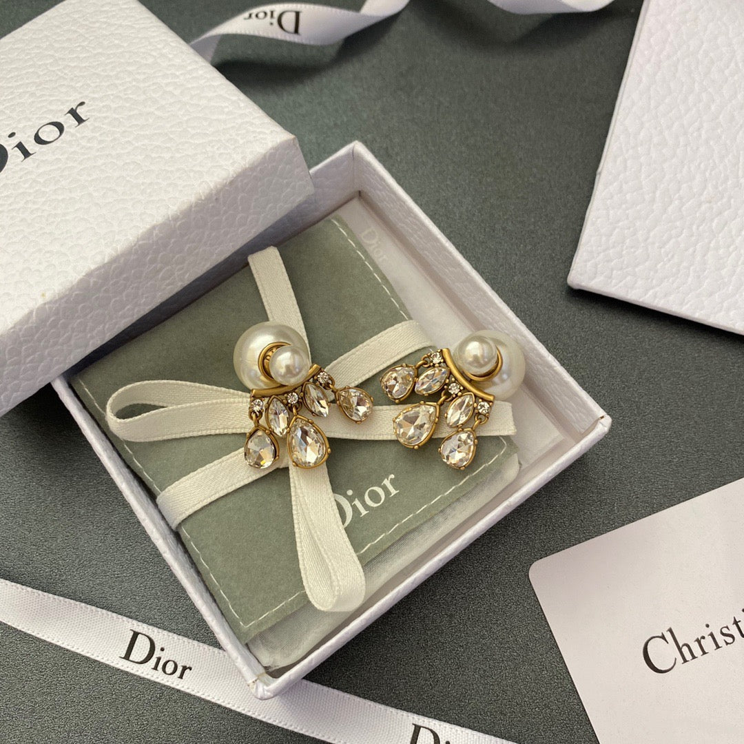 CD crystal Pearl earrings