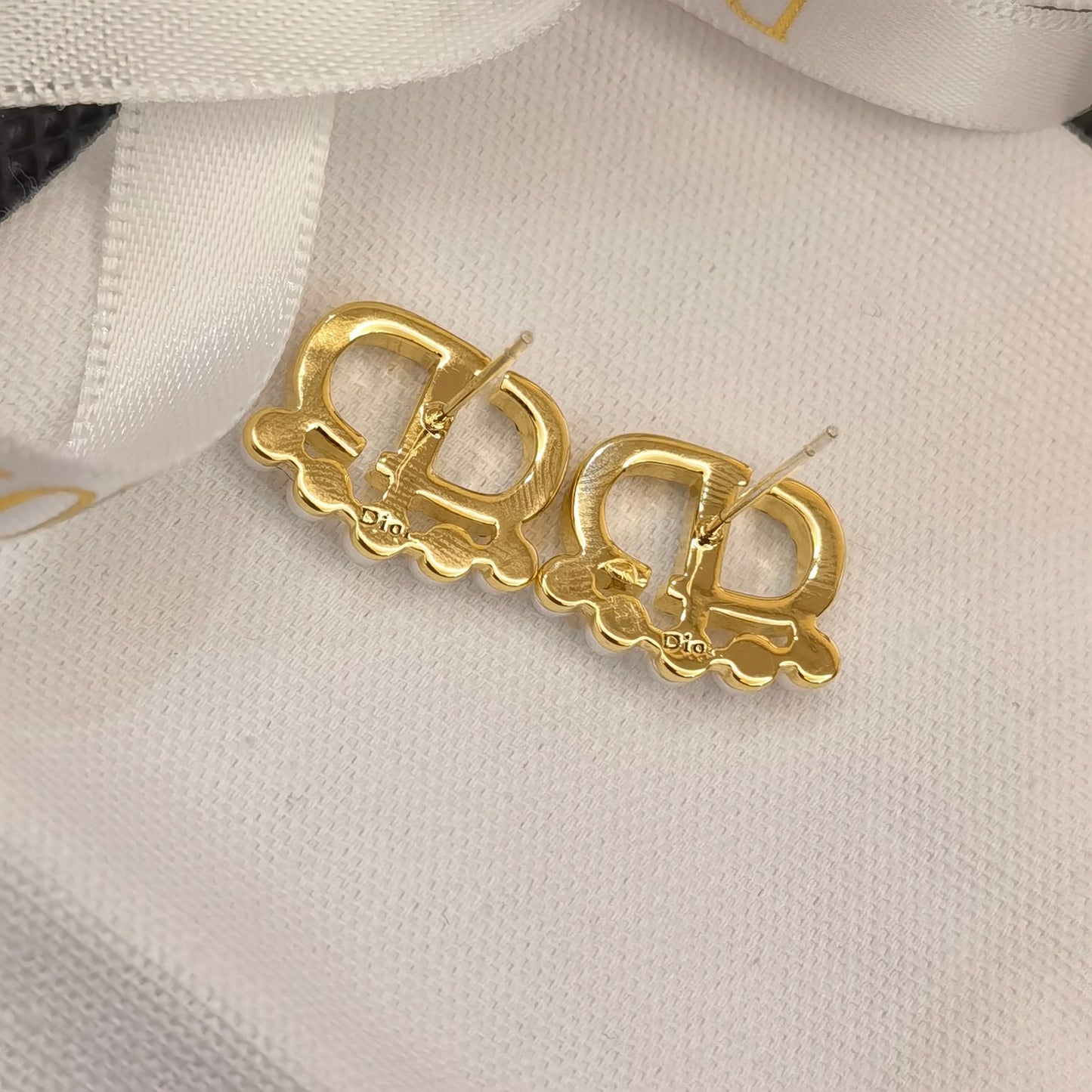 CD mini crystal earrings