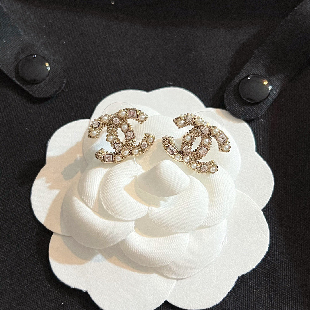 Cc mini crystal Earrings