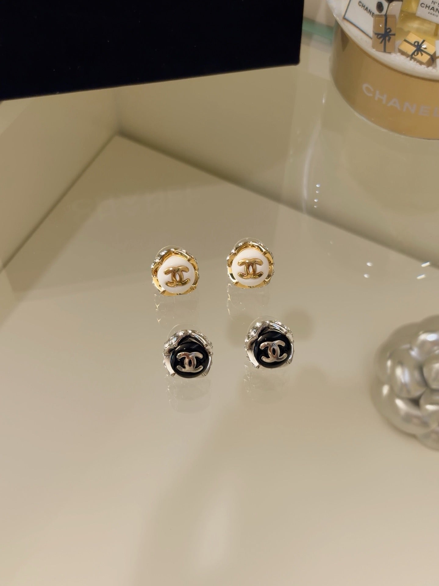 Cella button earrings