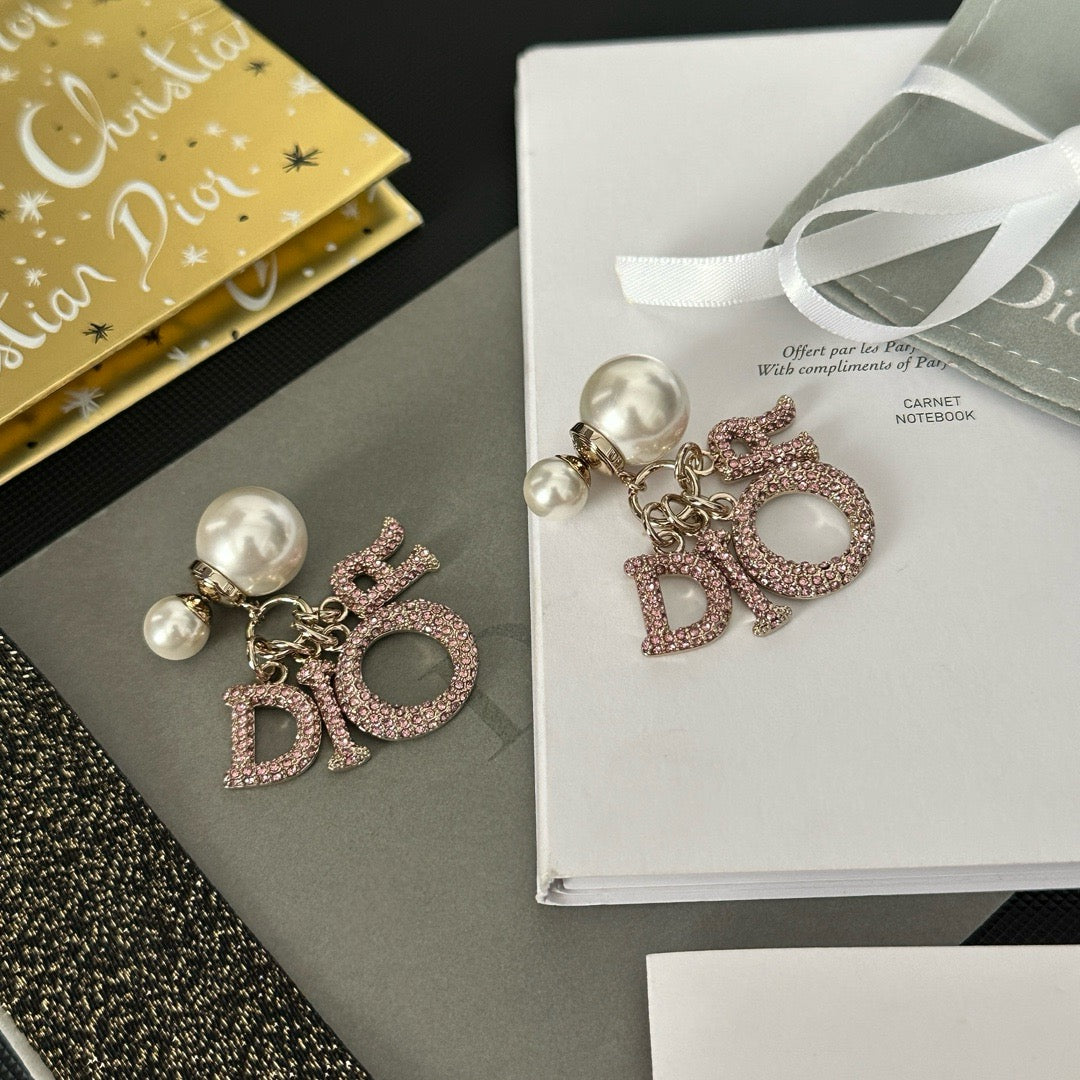 Cindy D pearl earrings