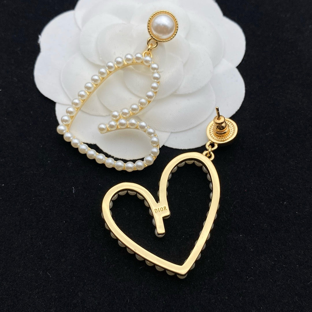 Diya heart earrings
