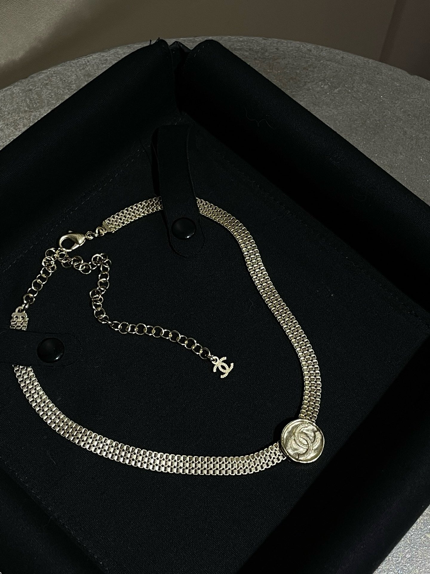 Coralie vintage necklace