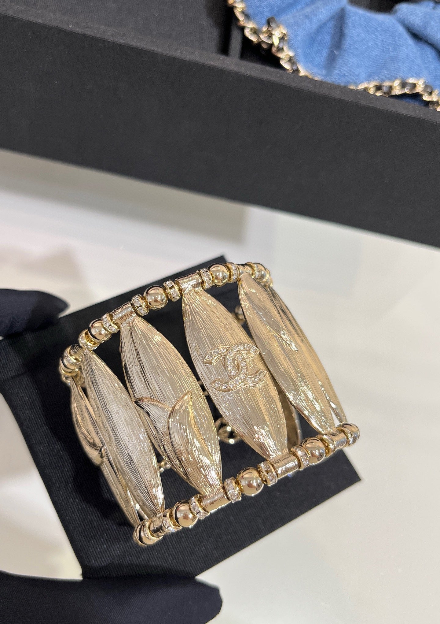 CC luxury cuff
