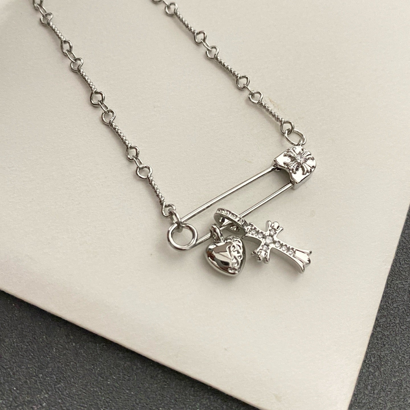 C&H Elegance Necklece
