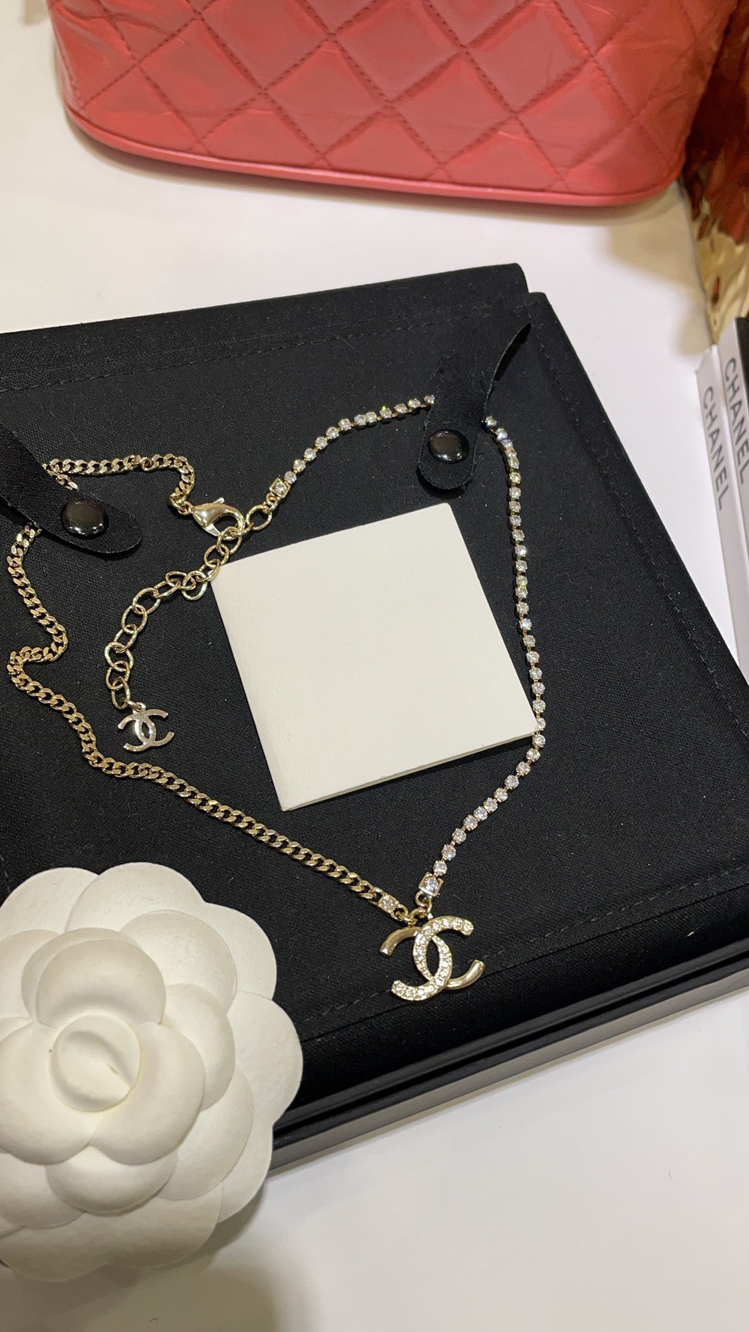 Carina crystal necklace