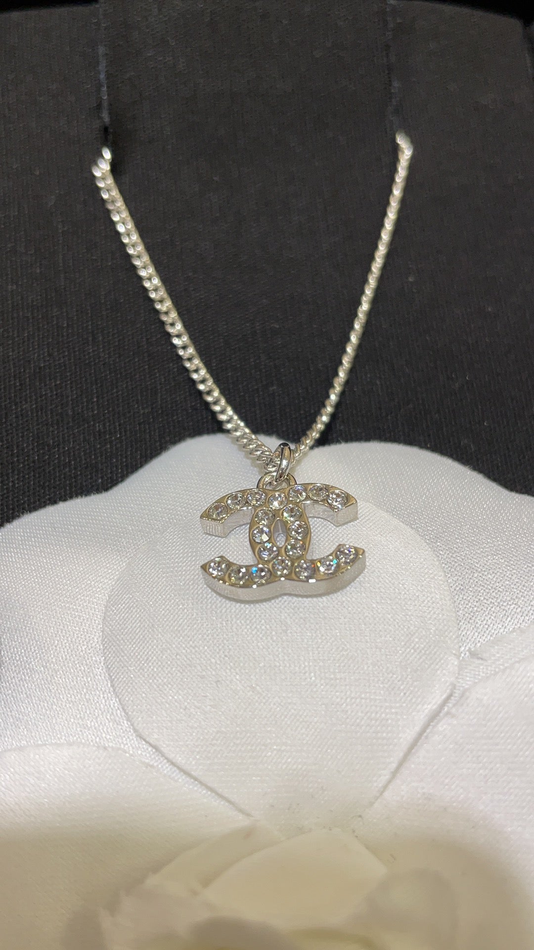 Cc classic necklace