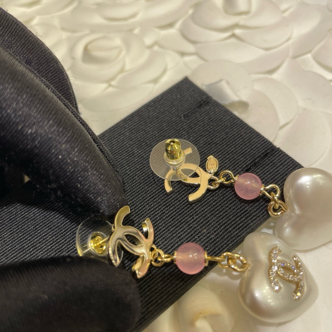 Coco heart enblem earrings