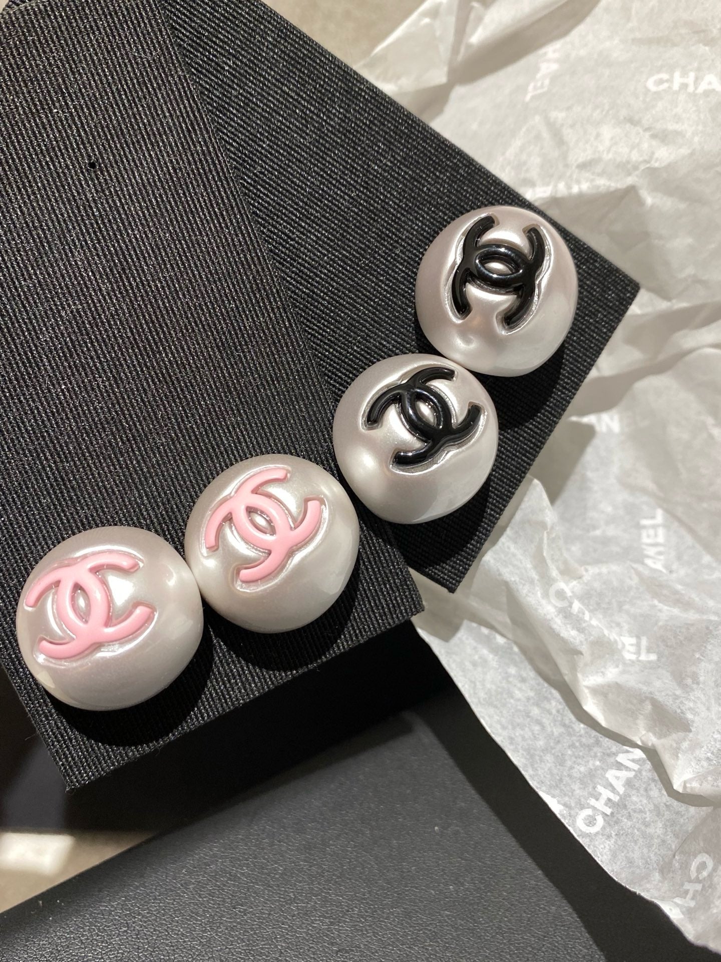 COCO Minimal Pigeon Egg Studs