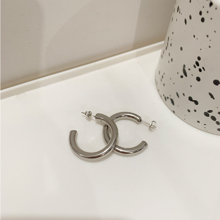Classics hoops earrings