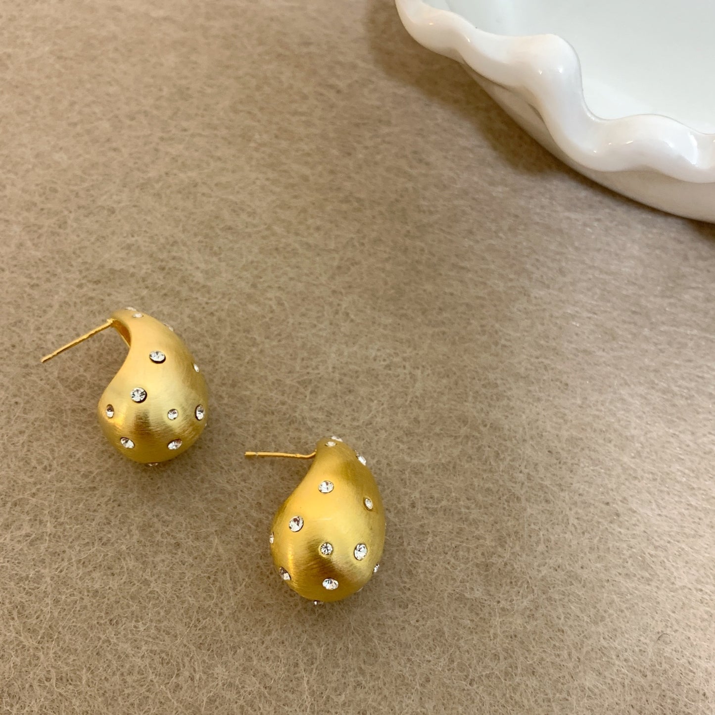 Pendientes de diamantes en forma de lágrima
