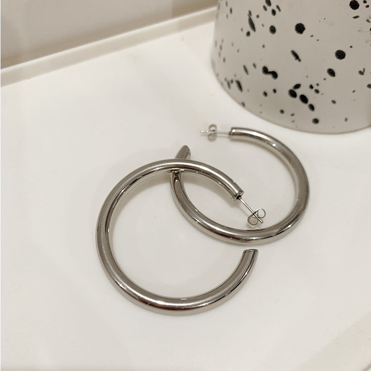 Classics hoops earrings