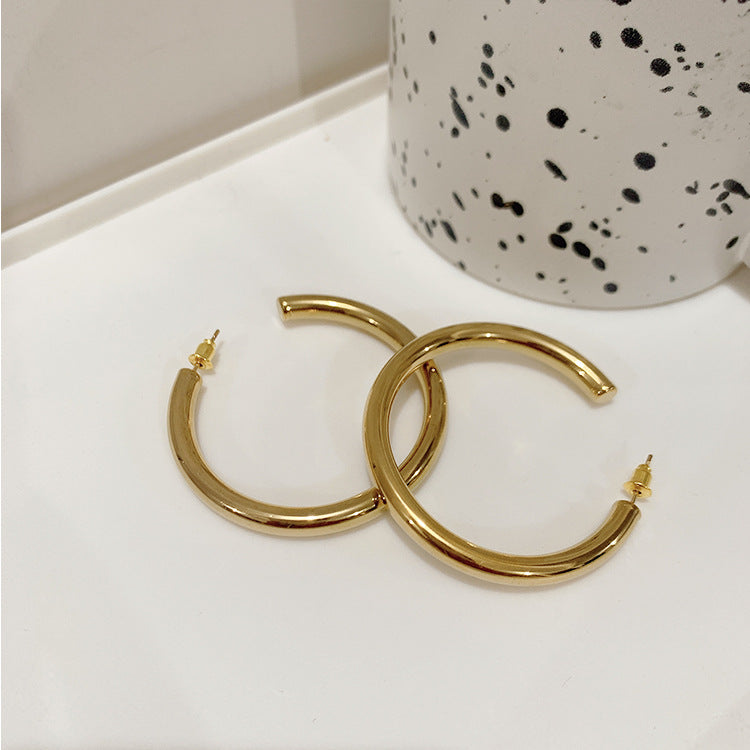 Classics hoops earrings