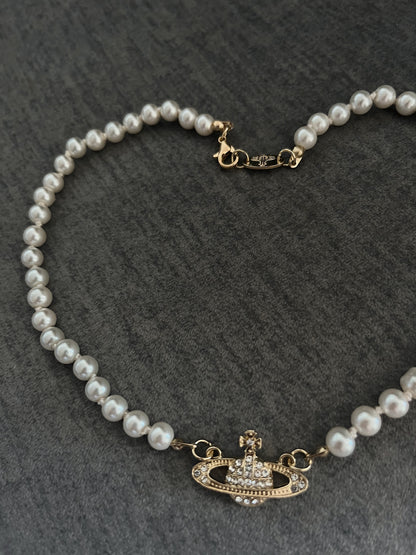 VV saturn necklace