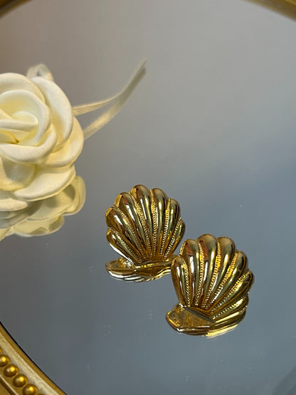 Athena shell earrings