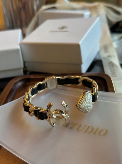 Cici love bangle