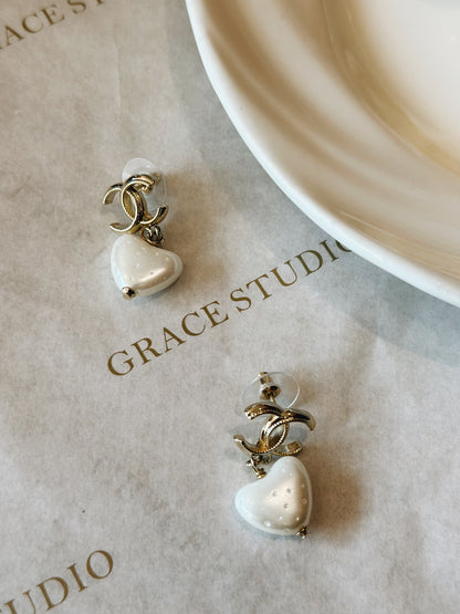 C&C Heart Pearl earrings