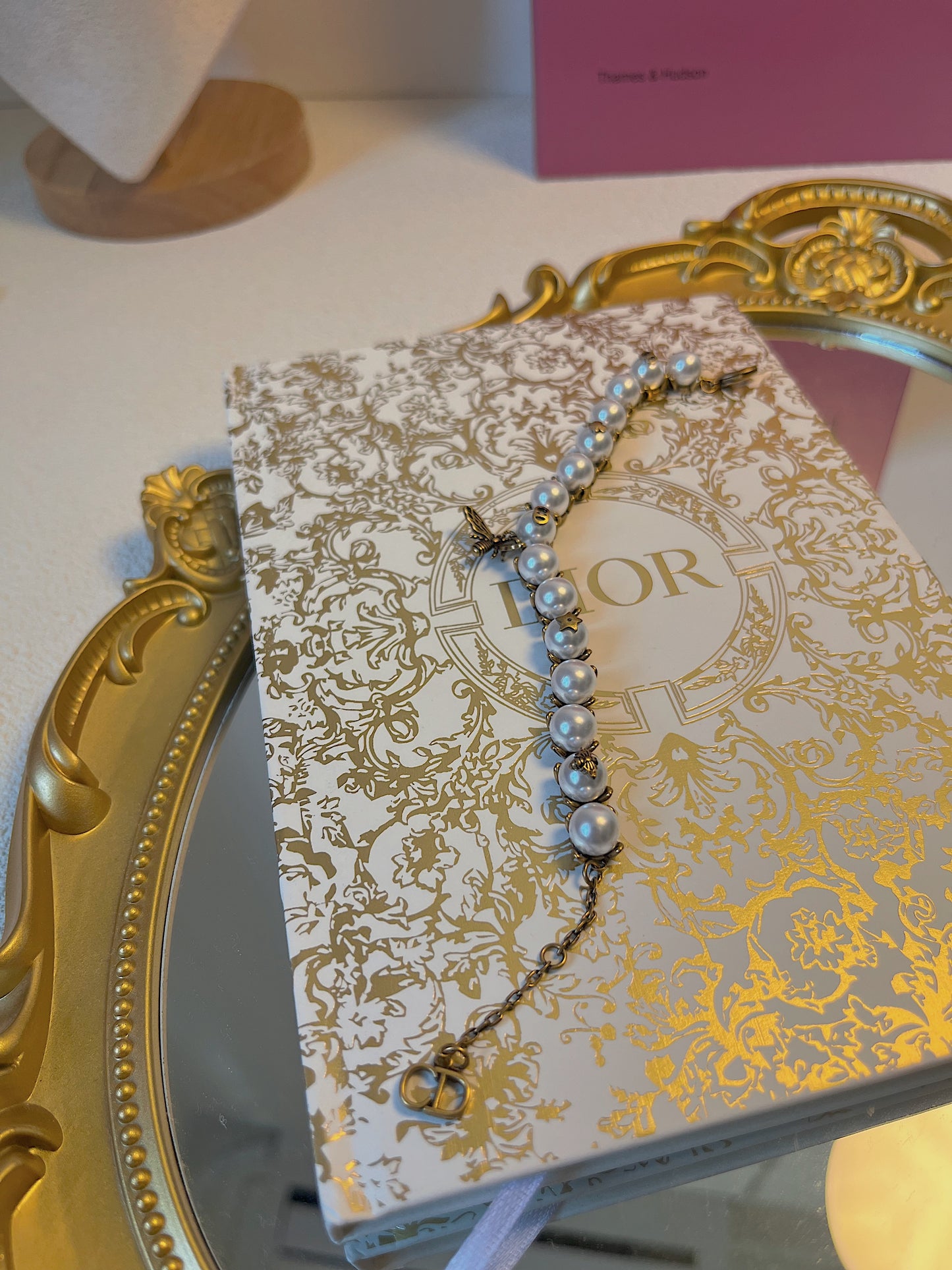 Guzi Pearl Bracelet