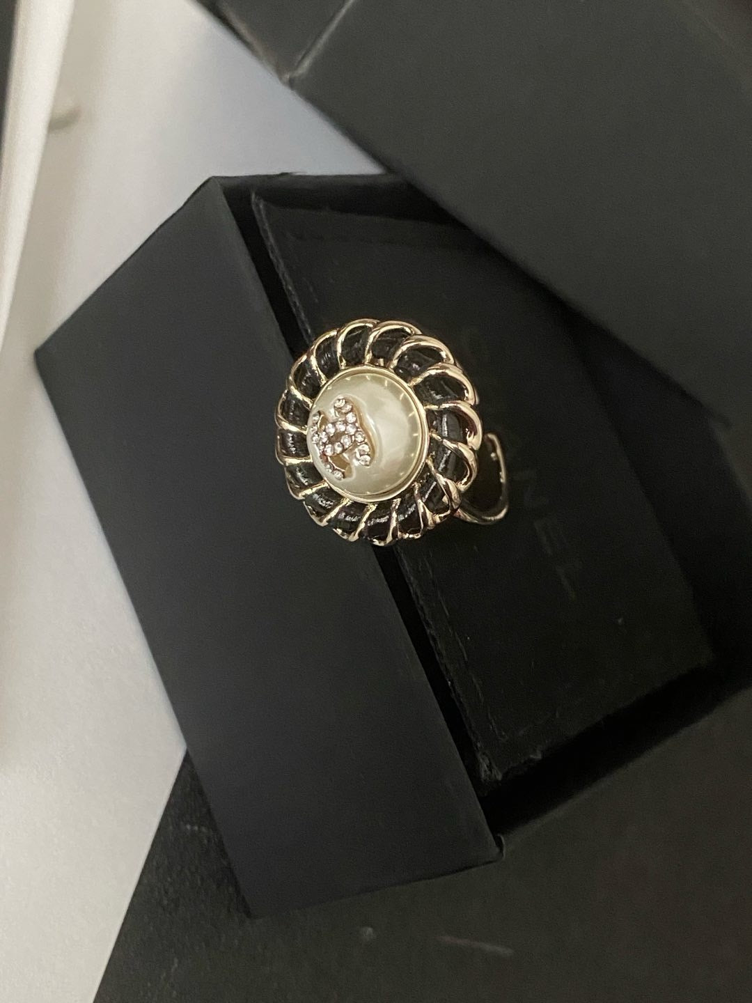 Daisy ring