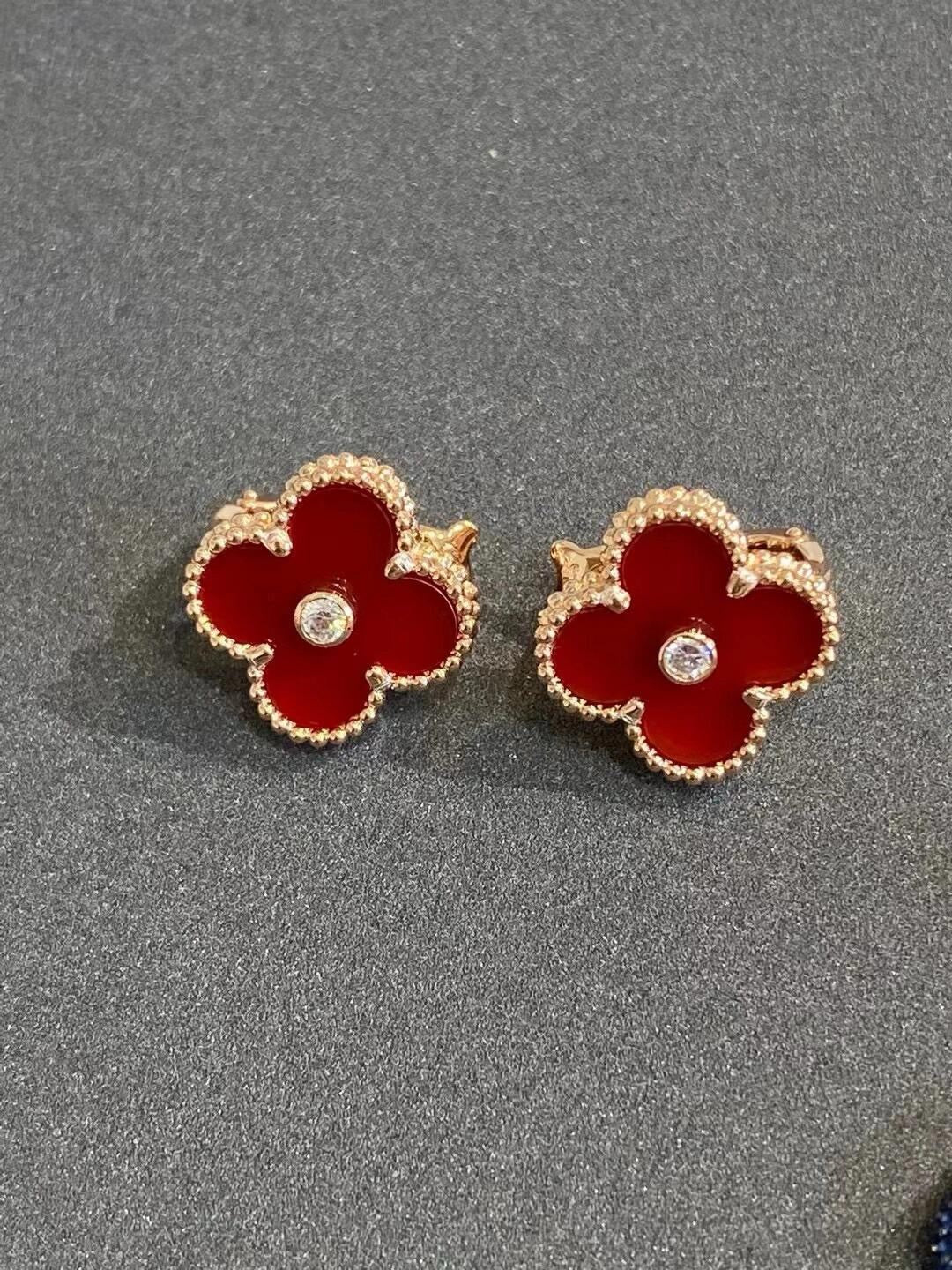 Clover earrings