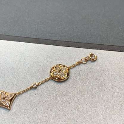 Lily V bracelet