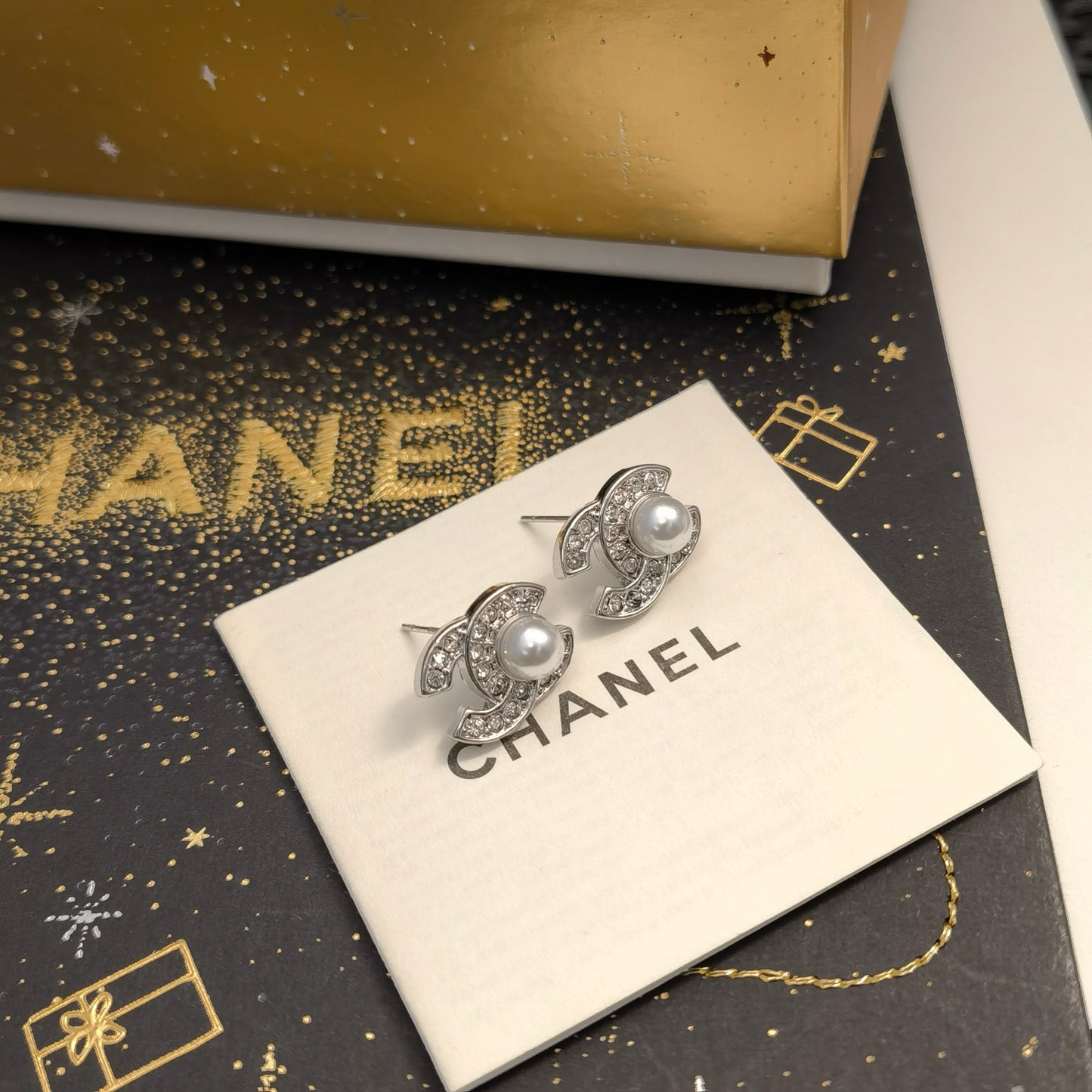 Cc peal zirconium earrings