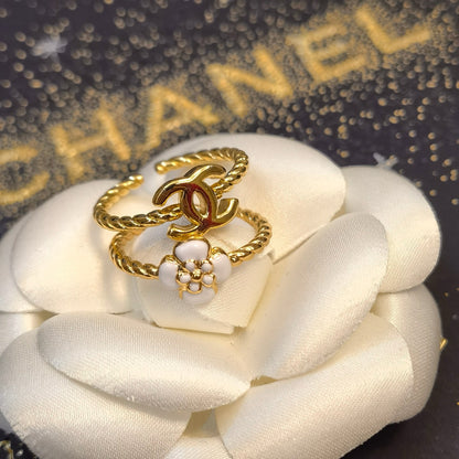 Camellia cc two-piece ring set