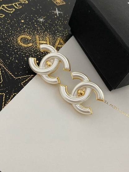 Cursive c earrings