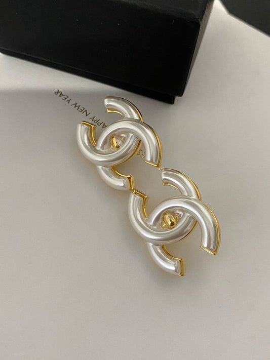 Cursive c earrings