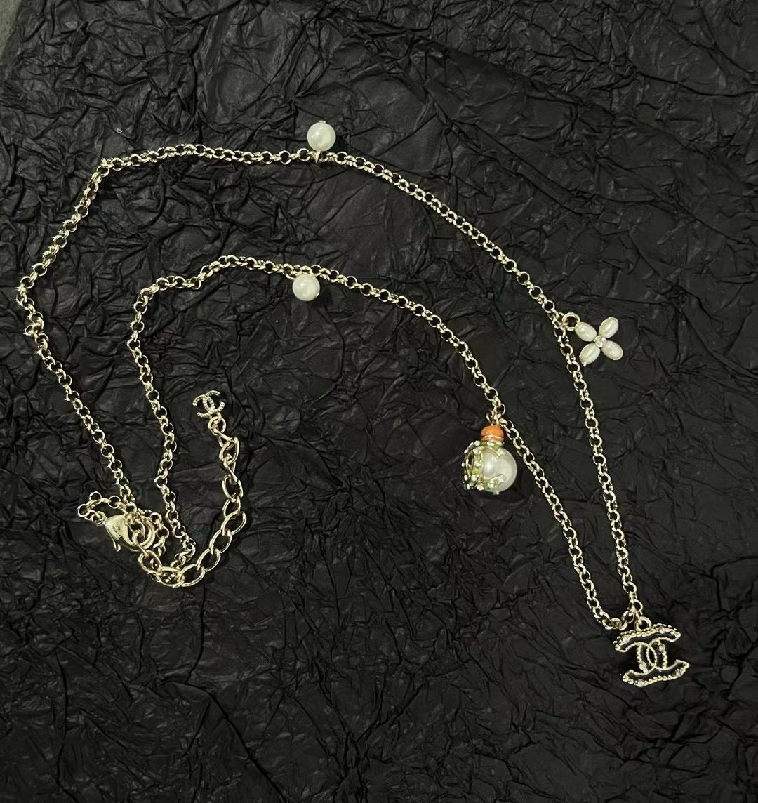 CC luv necklace