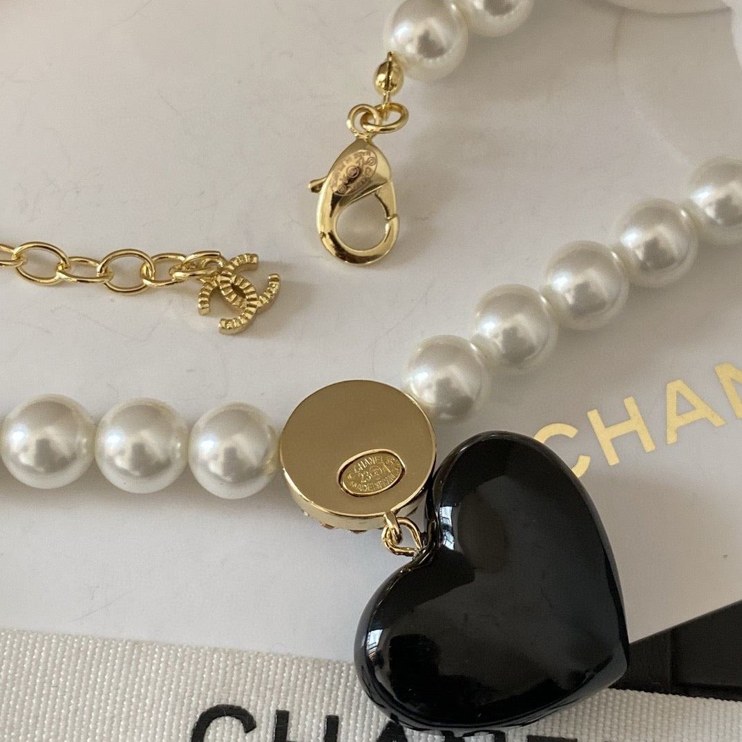Cici regal pearl necklace