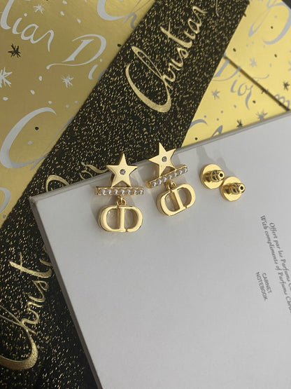 Deo star earrings