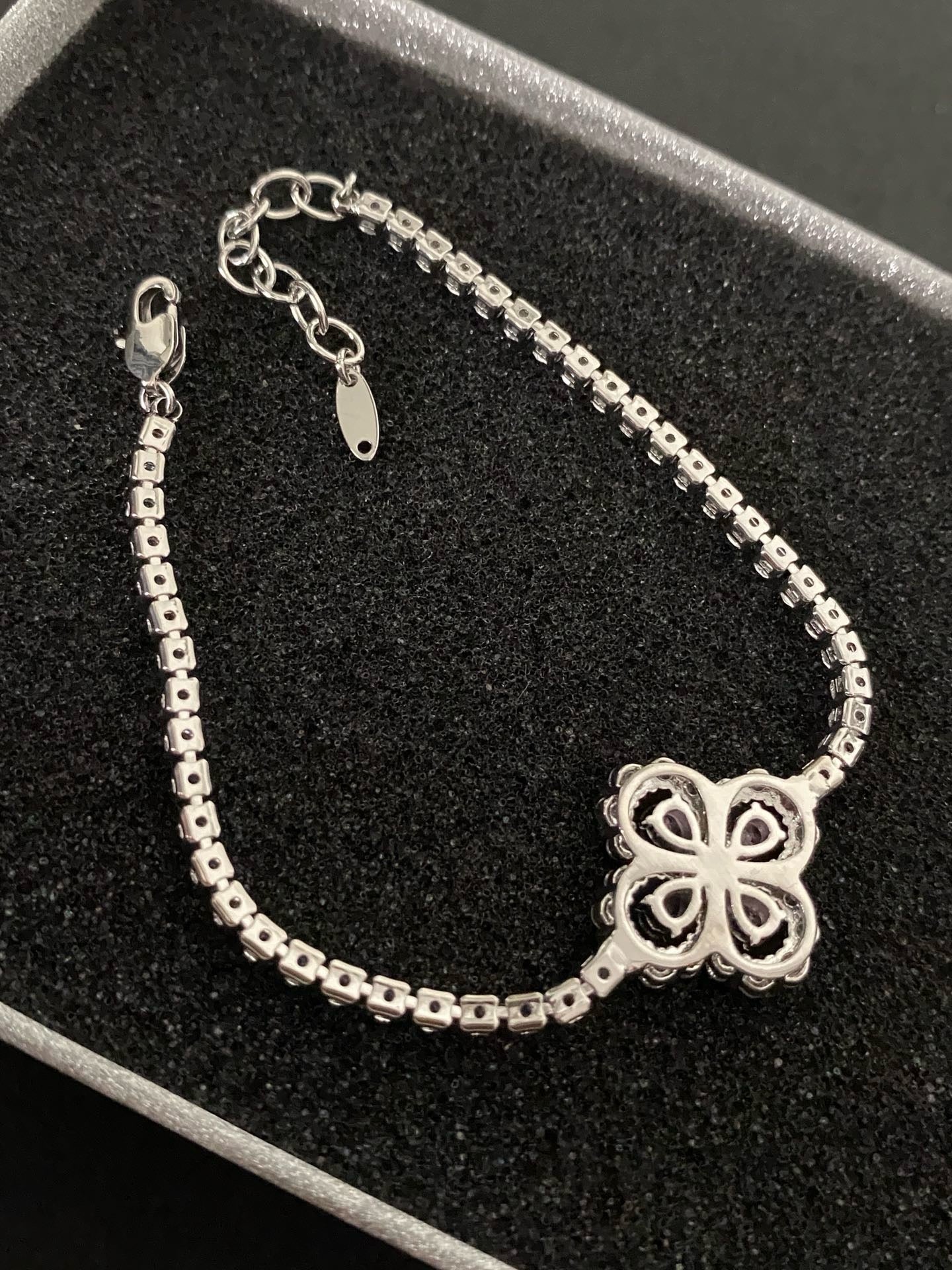 Clover & Crystal Bracelet