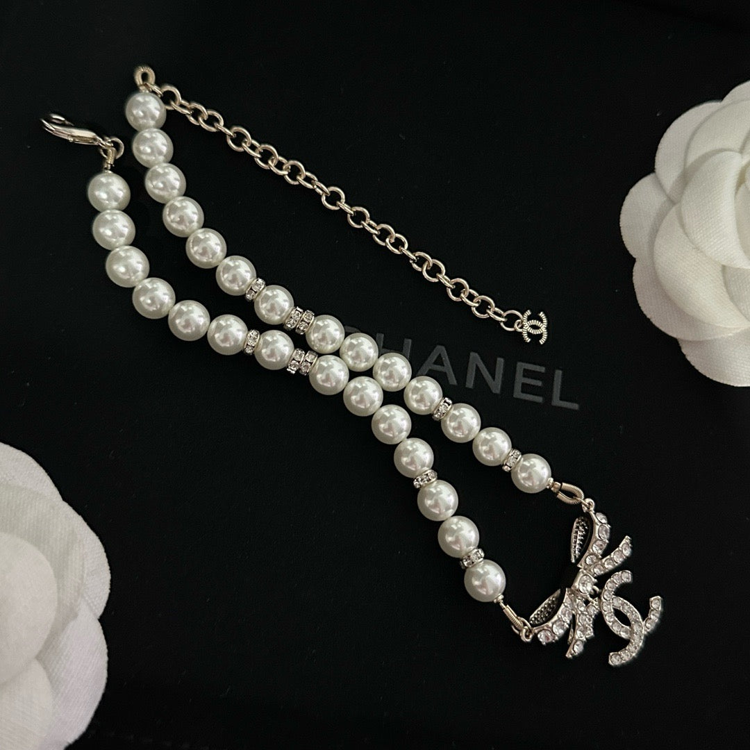 Coco Pearl & Bow Crystal Necklace