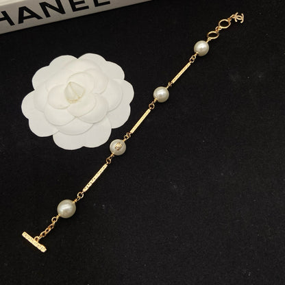Coco Classic Round Pearl Bracelet
