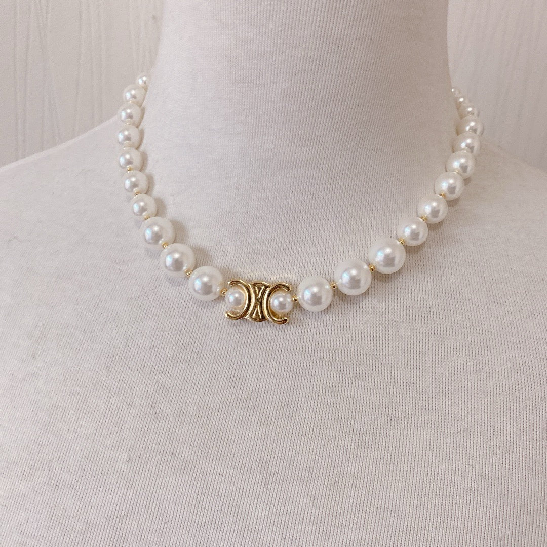 Serin Pearl Necklace