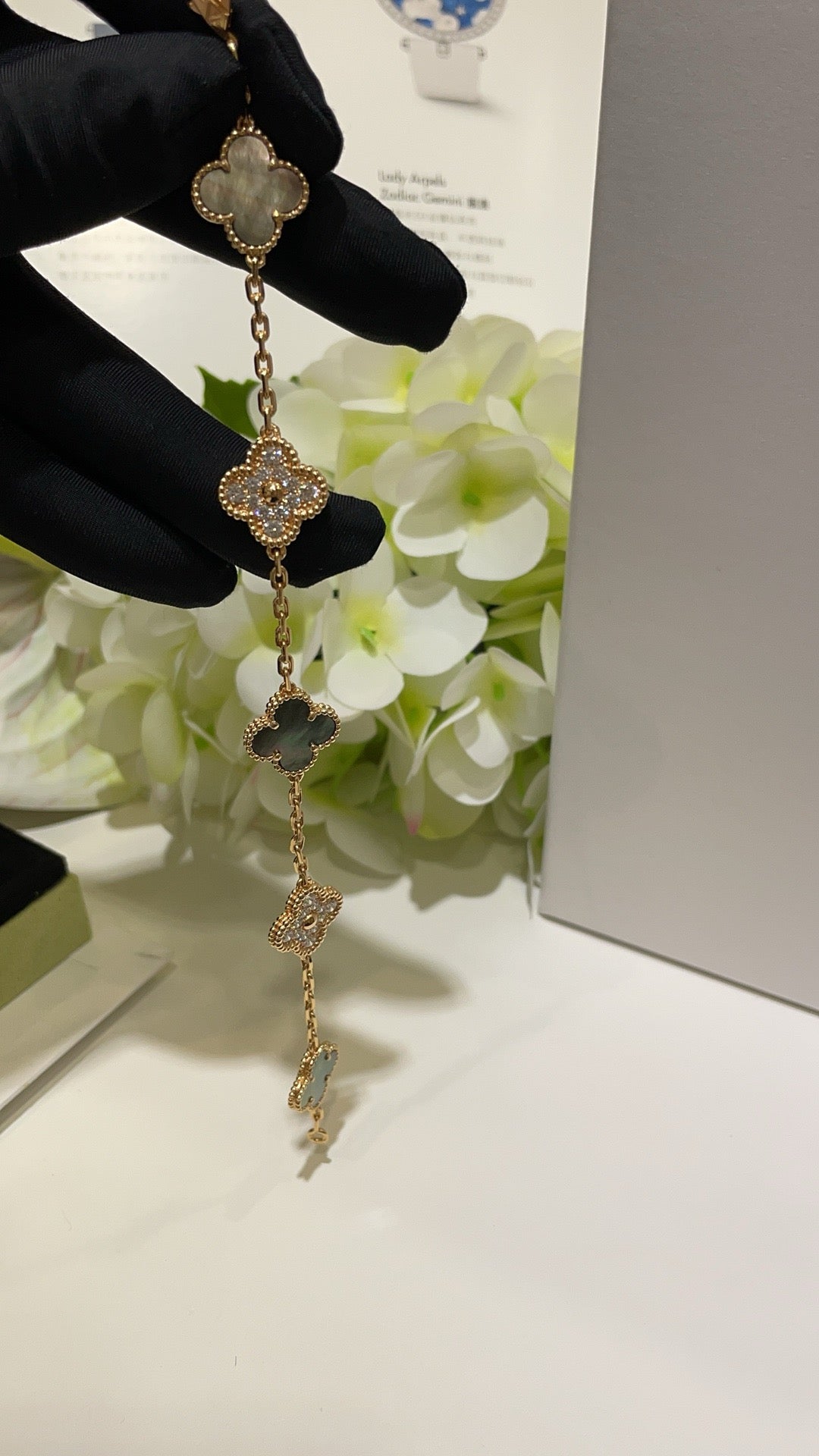 Clover crystal  bracelet