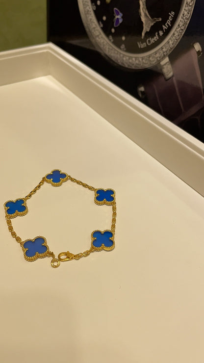 Clover bracelet