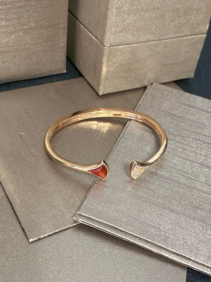 Boco Minimal Crystal Bracelet ✨