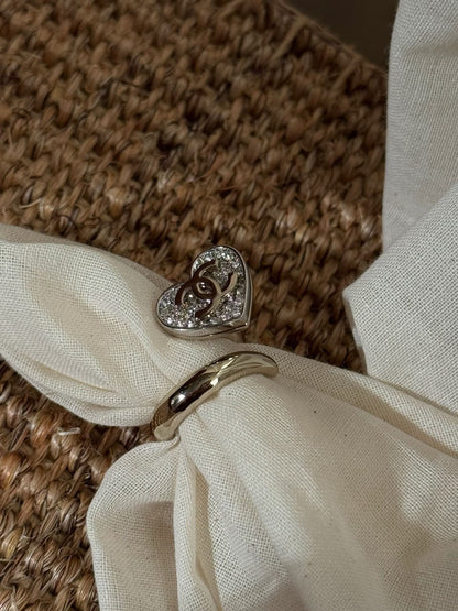 Chistoria crystal ring
