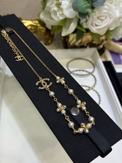 Jena pearl necklace