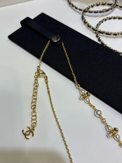 Jena pearl necklace
