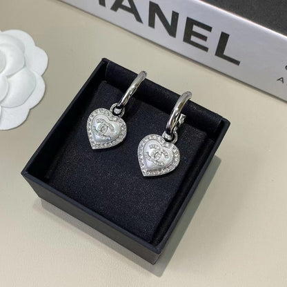 Amelia Heart earrings
