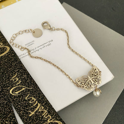 Dira butterfly bracelet
