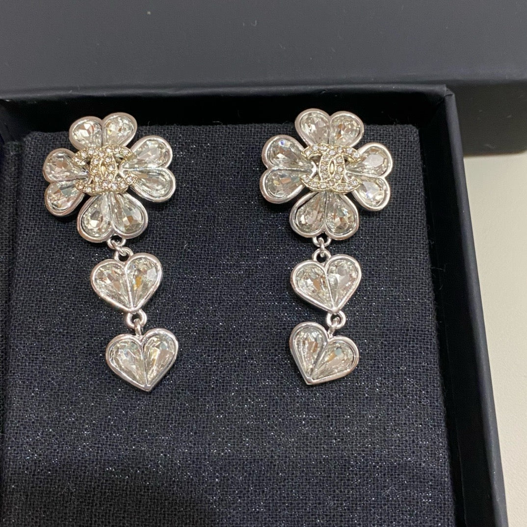 CC Love in Bloom Sparkling Earrings