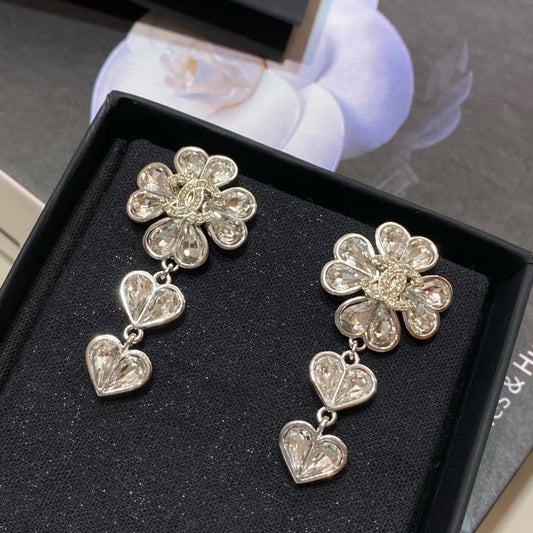 CC Love in Bloom Sparkling Earrings