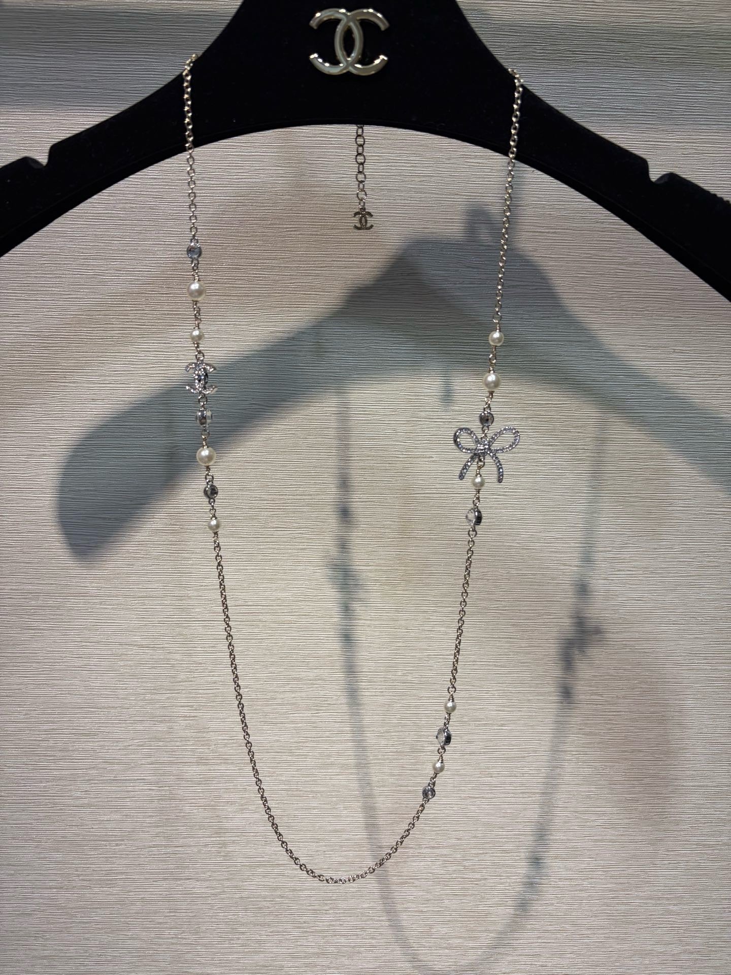 Chunky charm necklace