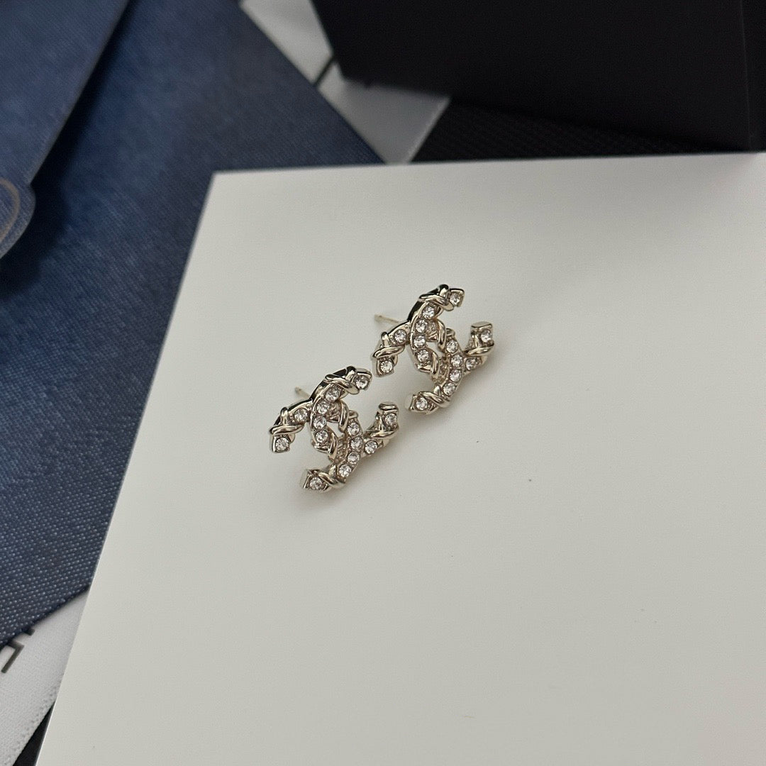 Coco classic mini earrings